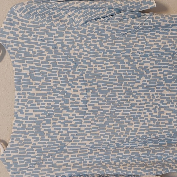 Chico's Touch of Cool Brick Geometric Ballet Elbow Tee.  Soft Blue. - Picture 5 of 7
